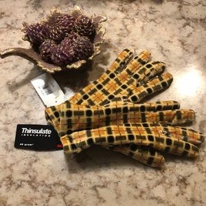 Thinsulate by 3M Ladies Gloves in Plaid